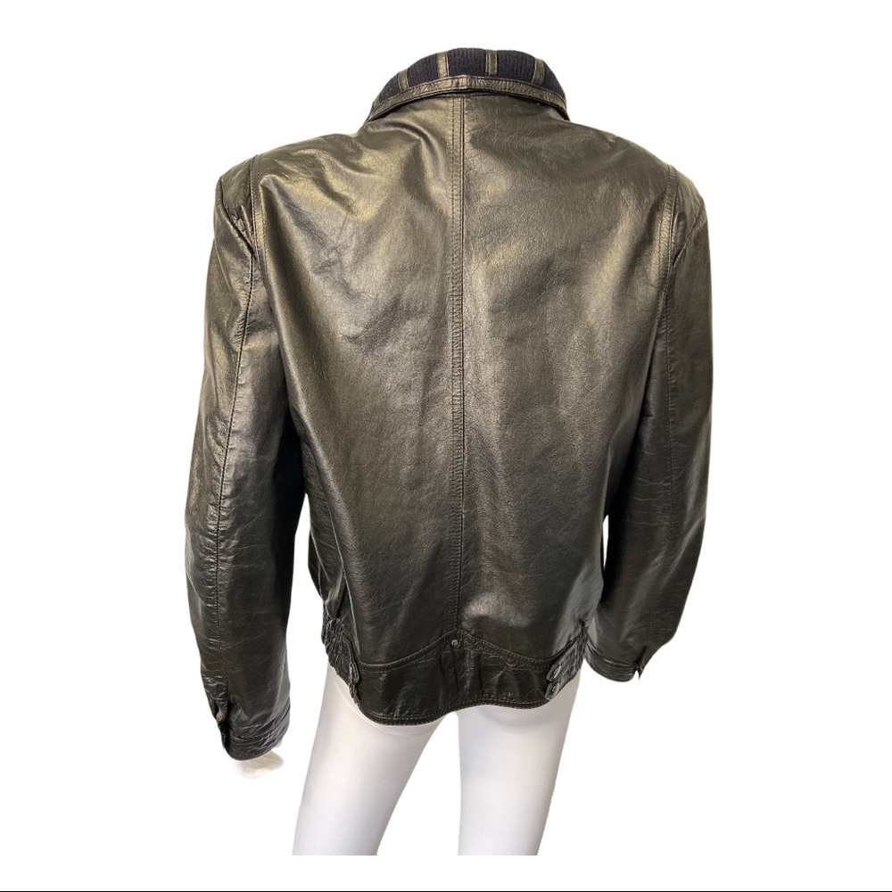 Vintage 1990s Black Leather Motorcycle Jacket size Medium zip up lots of pockets - Picture 3 of 6